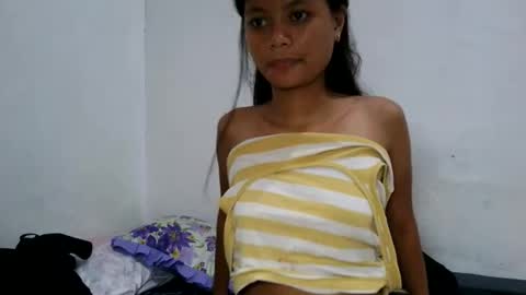 Snapshot of ursweetereca18 chatting on 05/13/26, 08:06 ERECA online show from 05/13/26, 08:06