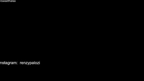 Snapshot of ursweetthalea chatting on 06/11/26, 11:19 Renz queen of LUST. online show from 06/11/26, 11:19