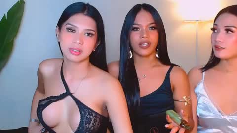 urwildest_margaret online show from 04/23/26, 06:54