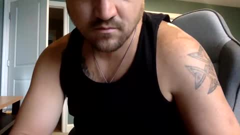 Snapshot of usamalemgj chatting on 11/08/25, 01:22 JayDee20420 online show from 11/08/25, 01:22