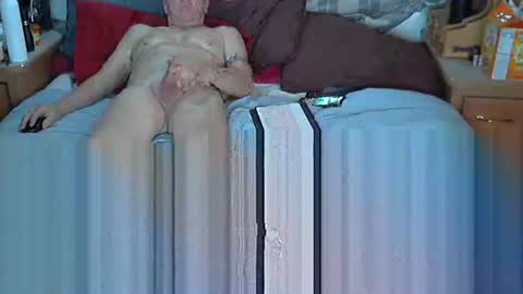 Snapshot of usednotbroken1 chatting on 02/03/26, 05:51 usednotbroken1 online show from 02/03/26, 05:51