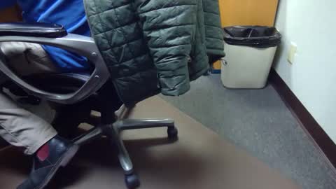 Snapshot of useemie chatting on 03/12/25, 11:33 useemie online show from 03/12/25, 11:33