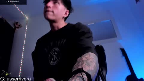 Snapshot of usserrivera chatting on 01/16/25, 01:27 rivera online show from 01/16/25, 01:27