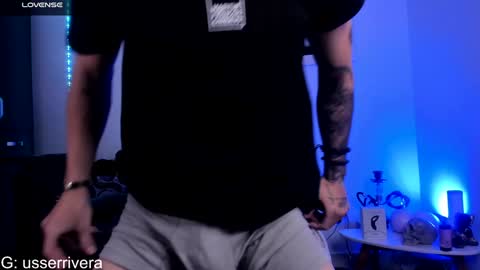 Snapshot of usserrivera chatting on 01/26/25, 02:35 rivera online show from 01/26/25, 02:35