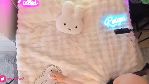 Snapshot of uwuxo chatting on 01/31/25, 06:13 Romy online show from 01/31/25, 06:13