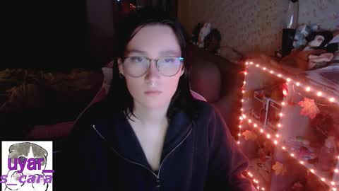 Snapshot of uyar_ chatting on 10/18/25, 07:14 Cara online show from 10/18/25, 07:14