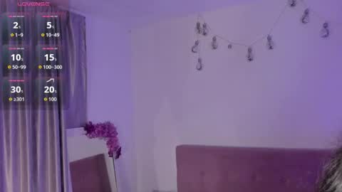 v1cky_ online show from 05/09/26, 02:06