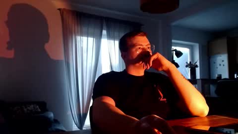 vacation__ online show from 03/05/25, 04:35