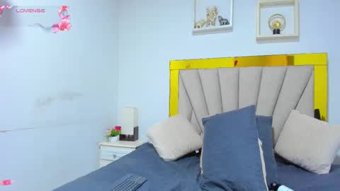 vahioleth  online show from 10/22/25, 02:56