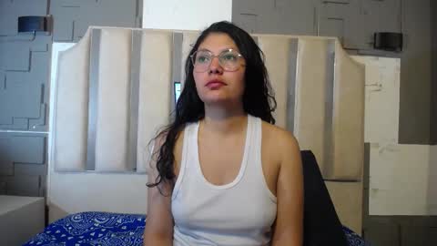 Vainilla online show from 03/26/26, 01:55