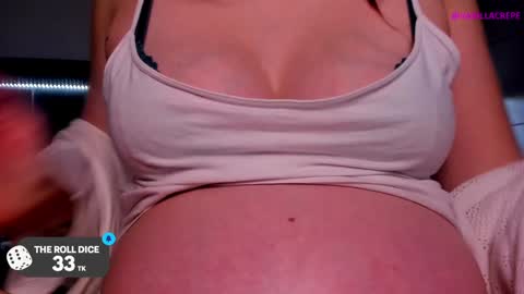 Snapshot of vainillacrepe chatting on 01/09/25, 08:01 Im Mila my onlyfans is vainillacrepe online show from 01/09/25, 08:01