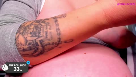Snapshot of vainillacrepe chatting on 01/16/25, 04:39 Im Mila my onlyfans is vainillacrepe online show from 01/16/25, 04:39