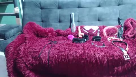 Snapshot of vaiolet_miss chatting on 10/09/25, 07:17 vaiolet online show from 10/09/25, 07:17