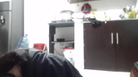 Snapshot of vaiolet_miss chatting on 10/11/25, 03:17 vaiolet online show from 10/11/25, 03:17