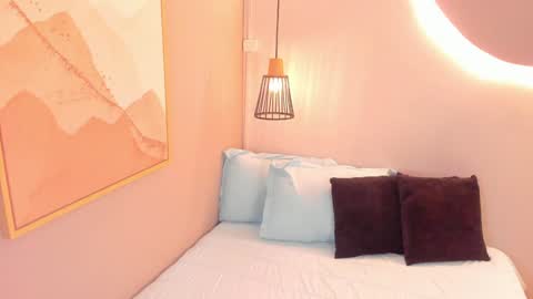 Snapshot of vaiolethsan chatting on 12/03/24, 04:14 Vaioleth online show from 12/03/24, 04:14