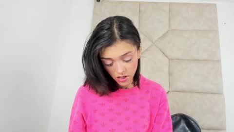 V A I O L E T T  S M I T H online show from 11/06/25, 01:34