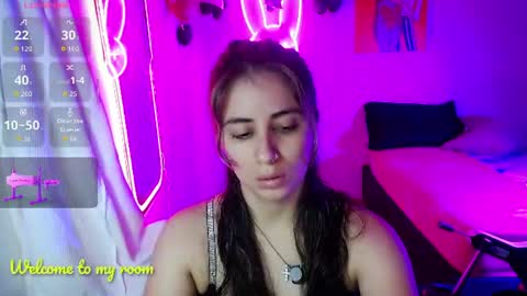 Snapshot of val_angelll chatting on 07/12/26, 03:08 valentina online show from 07/12/26, 03:08