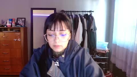 Snapshot of val_azuna chatting on 12/05/25, 01:20 valentina online show from 12/05/25, 01:20