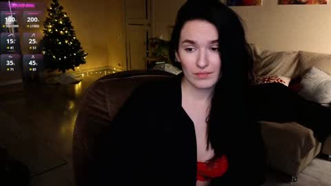 Snapshot of val_manson chatting on 12/22/24, 07:10 Val online show from 12/22/24, 07:10