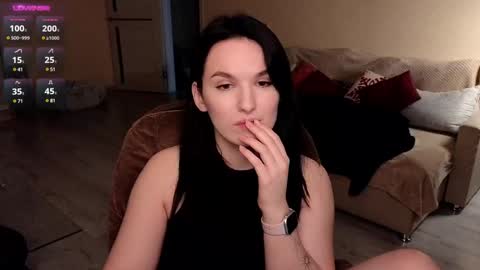 Snapshot of val_manson chatting on 01/15/25, 07:37 Val online show from 01/15/25, 07:37