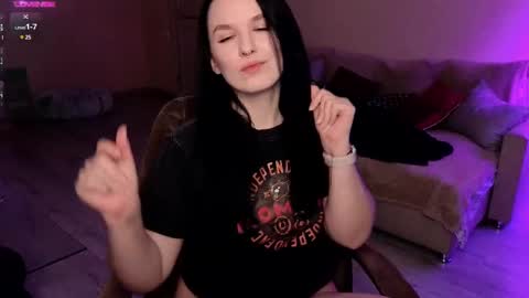 Snapshot of val_manson chatting on 02/23/25, 09:16 Val online show from 02/23/25, 09:16