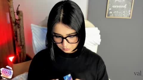 Snapshot of val_varago chatting on 03/26/26, 03:01 val_varago online show from 03/26/26, 03:01