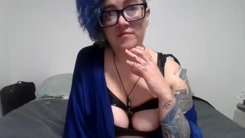 Snapshot of valarieak chatting on 09/26/25, 02:59 valarieak online show from 09/26/25, 02:59