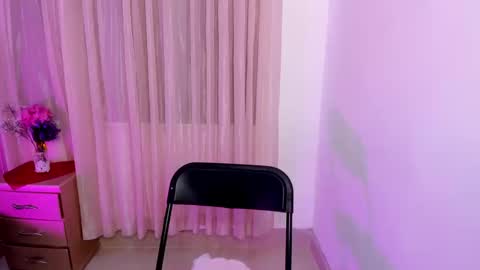 HI IM NEW online show from 09/09/25, 02:16