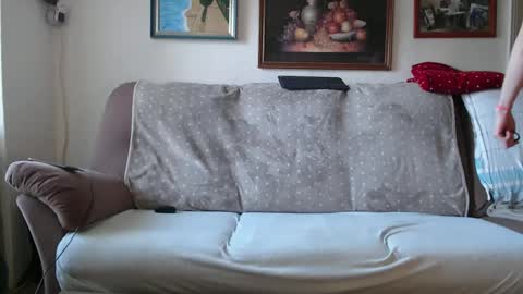 Snapshot of valemer chatting on 03/04/25, 02:32 Cheating Slut online show from 03/04/25, 02:32