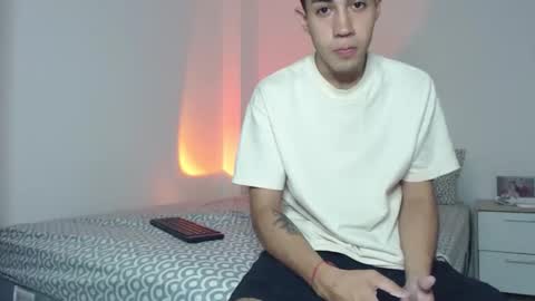 valen paul online show from 12/16/25, 11:10