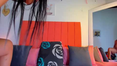 VALENTINA  3 online show from 10/27/25, 12:09