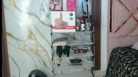 valen_ross7 online show from 05/20/26, 06:08