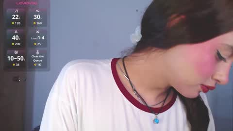 Snapshot of valen_thompson chatting on 10/17/25, 02:48 IG-valen mendoza99 twitter valenthompson99 online show from 10/17/25, 02:48