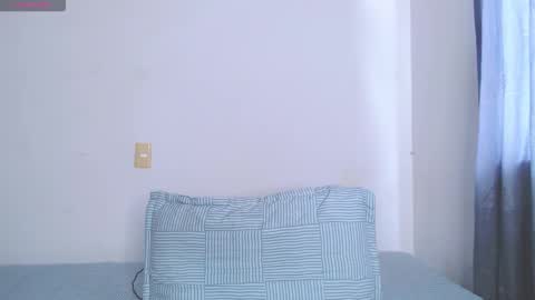 Snapshot of valen_thompson chatting on 12/04/25, 07:11 IG-valen mendoza99 twitter valenthompson99 online show from 12/04/25, 07:11