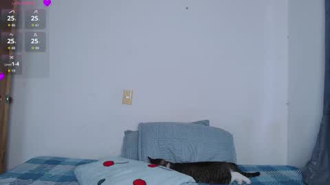 Snapshot of valen_thompson chatting on 03/01/26, 11:07 IG-valen mendoza99 twitter valenthompson99 online show from 03/01/26, 11:07