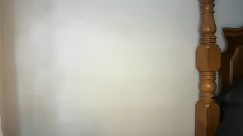 Snapshot of valenciaember chatting on 01/11/26, 07:19 Valencia Ember online show from 01/11/26, 07:19