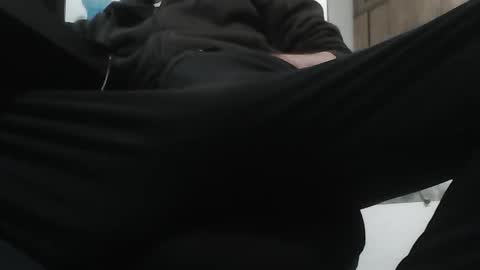 Snapshot of valenitro chatting on 03/21/26, 12:10 valenitro online show from 03/21/26, 12:10