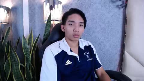 Snapshot of valenorlerot chatting on 10/16/25, 05:08 Valenor online show from 10/16/25, 05:08