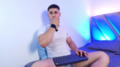 valenssio_moretti online show from 05/27/26, 01:13