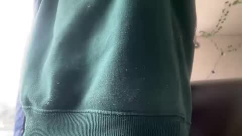 Snapshot of valent1nn chatting on 02/02/25, 03:49 Valentin independent Cam Boy online show from 02/02/25, 03:49