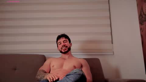 valenthinoking online show from 10/26/25, 05:57