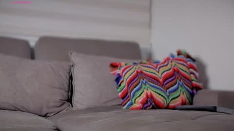 valenthinoking online show from 11/08/25, 03:39