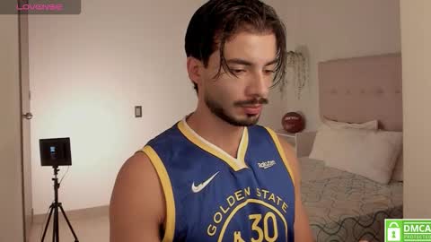 valentin_hoffman online show from 12/15/25, 11:47