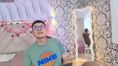 Snapshot of valentin_tay1 chatting on 05/14/26, 03:57 valentin_tay1 online show from 05/14/26, 03:57