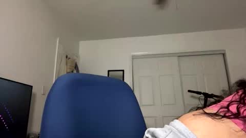 valentina614033 online show from 01/06/25, 11:52