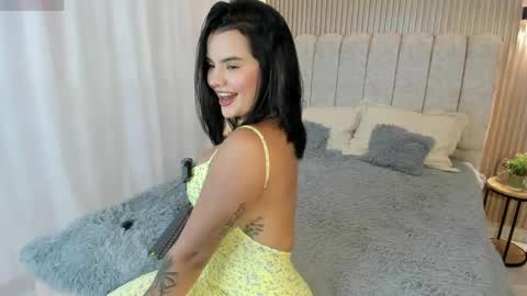 Snapshot of valentina_449340 chatting on 05/08/26, 10:37 valentina robertson online show from 05/08/26, 10:37