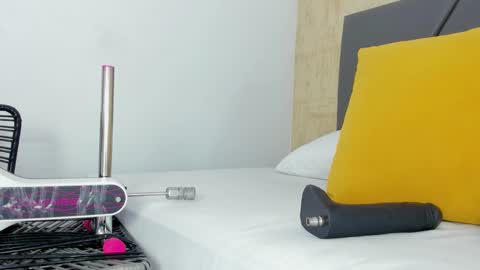 Velentina  online show from 11/08/25, 01:55