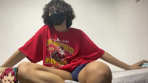 Snapshot of valentina_girald0 chatting on 04/06/26, 01:14 Valentinaa online show from 04/06/26, 01:14