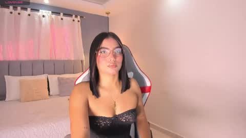Snapshot of valentina_noa chatting on 06/02/26, 12:40 Valentina online show from 06/02/26, 12:40