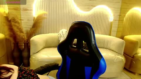 Valentina online show from 05/07/26, 03:23
